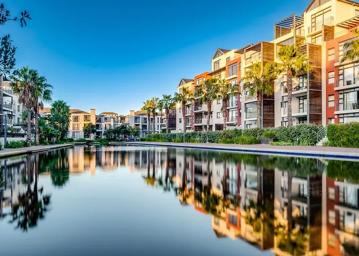 Belina - Quayside Canal View