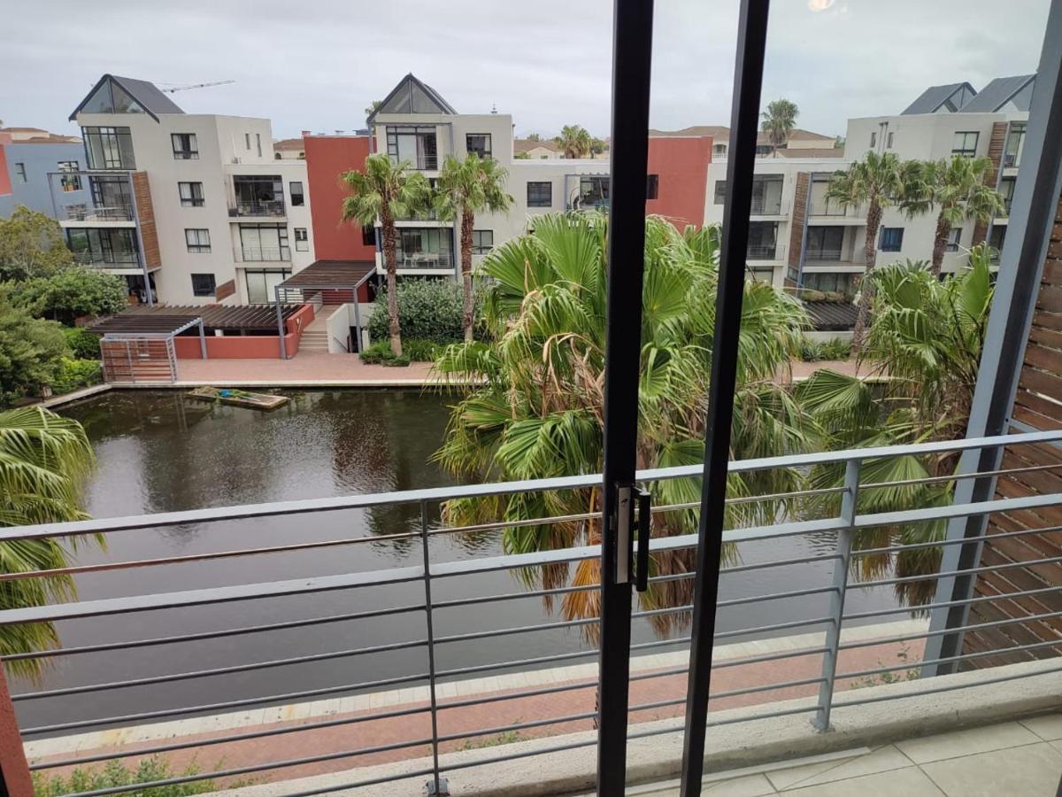 Belina - Quayside Canal View Apartment Cape Town