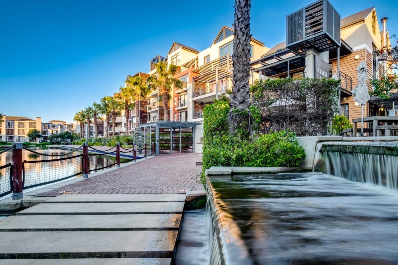 Belina - Quayside Canal View Cape Town
