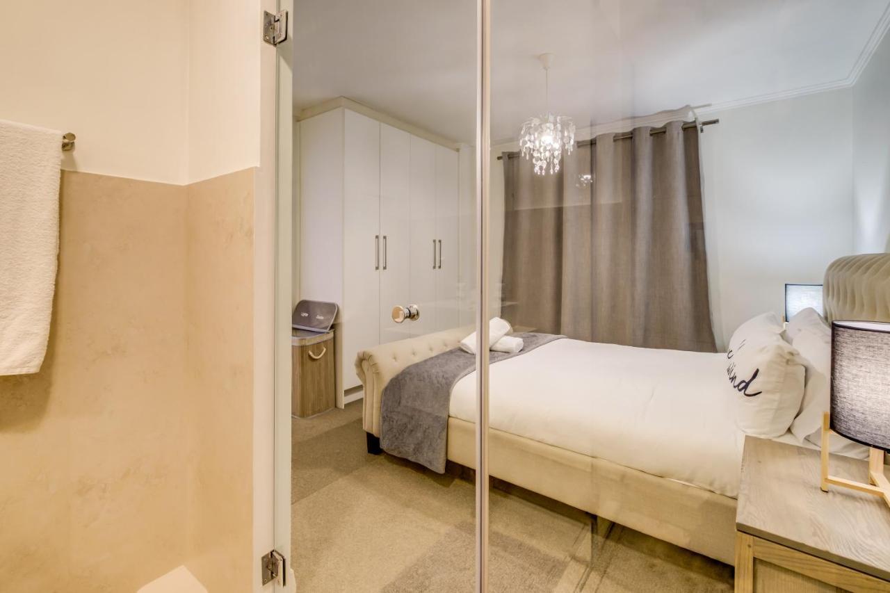 Apartment Belina - Quayside Canal View Cape Town