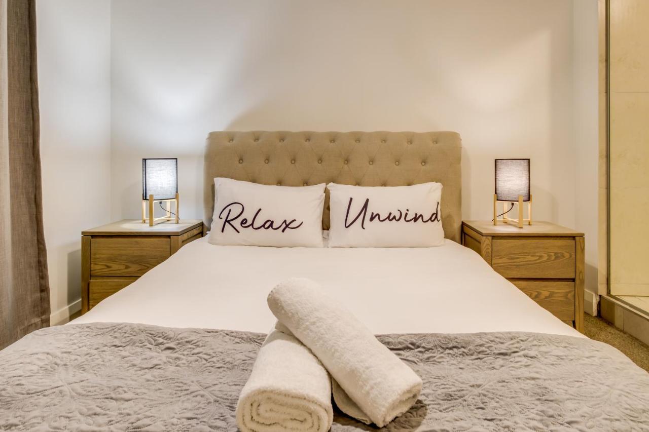 Belina - Quayside Canal View Apartment Cape Town